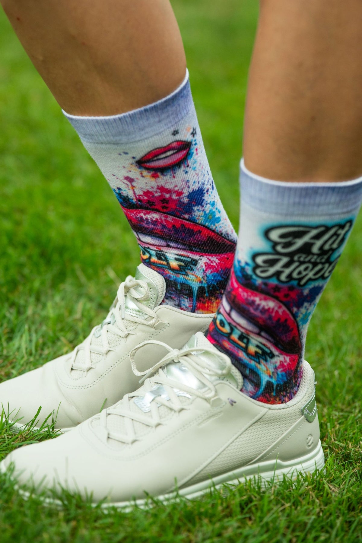 HIT AND HOPE Golfsocken – Hot Lips