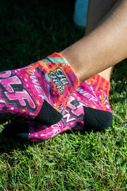 HIT AND HOPE Quarter-Socken – Graffiti Golf Queen Magenta